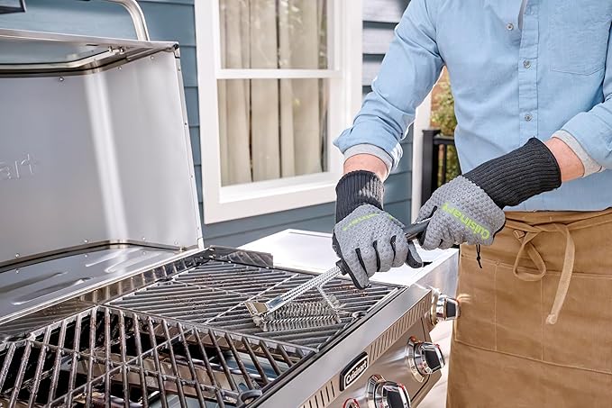 Cuisinart Triple Bristle Brush with Scraper, 17” Triple Row Stainless Steel Grill Brush for All Grates Quick Grill Cleaning, Comfortable Grip Grill Cleaner Perfect for BBQs, Cookouts & Tailgates