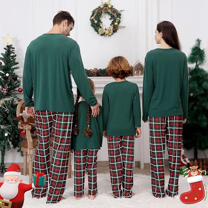 ANGELGGH Matching Christmas Pajamas for Family, Cute Vacation PJs Sets for Couples/Women/Men, Xmas 2 Piece Jammies Sleepwear