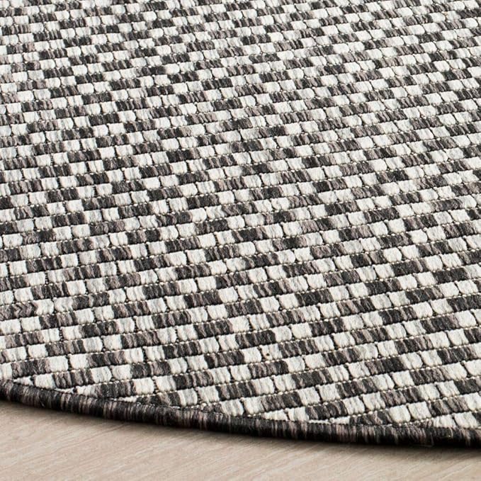SAFAVIEH Washable Rug Outdoor Courtyard Collection - 7'10" Round, Black & Light Grey, Non-Shedding & Easy Cleaning, Ideal for Patio, Backyard, Mudroom (CY8653-37621)