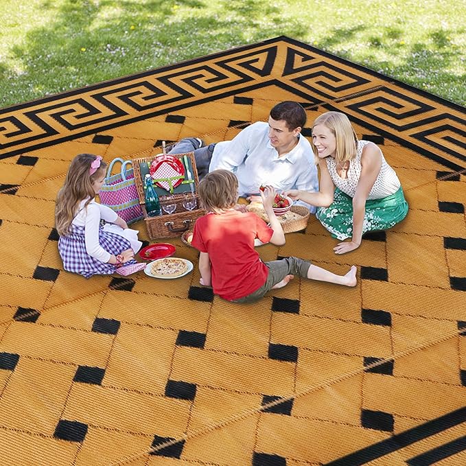 SAND MINE Reversible Mats, Plastic Straw Rug, Modern Area Rug, Large Floor Mat and Rug for Outdoors, RV, Patio, Backyard, Deck, Picnic, Beach, Trailer, Camping (9' x 12', Brown & Black)