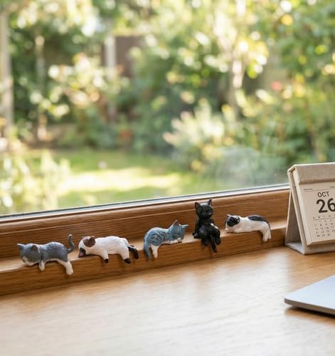 5 Pcs Mini Cat Desk Figurines, Mini Resin Cat Monitor Figurine for Desk Computer Monitor Decor, Cats Figurines for Car Interior & Office Desks (Assorted Colors)