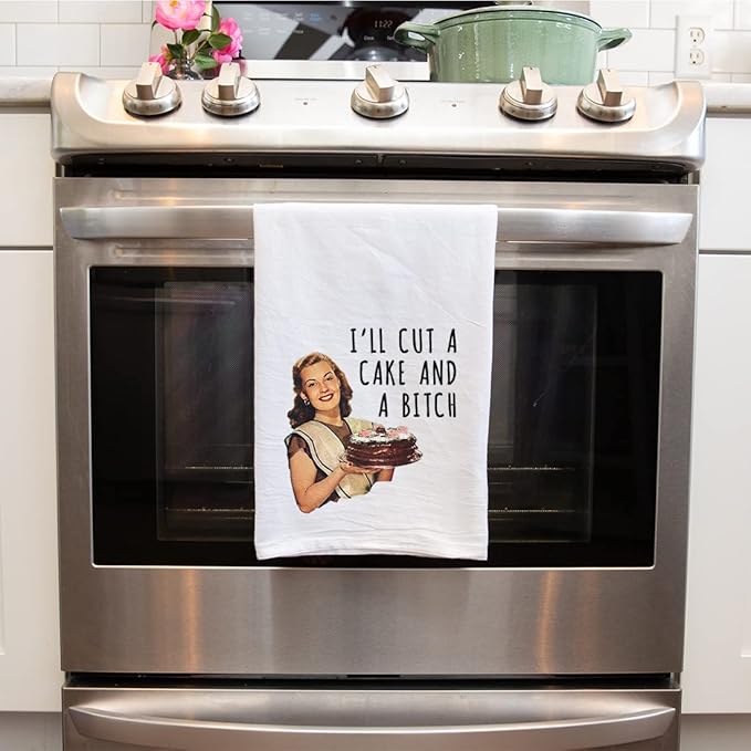 Andaz Press Funny Retro Kitchen Towel, Flour Sack Tea Towel, I'll Cut A Cake and A Bitch, Kitchen Gifts for Mom, Women Daughter, Hostess, Birthday, Housewarming Kitchen Decor