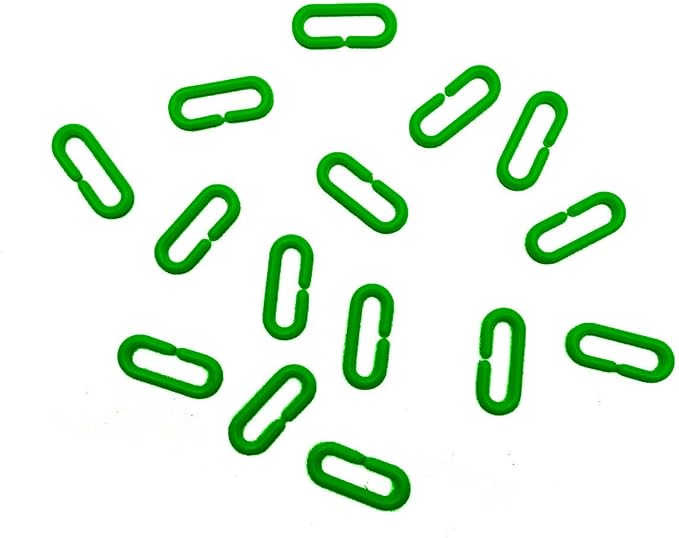 200Pcs Green C-Clips Plastic Chain Links for Birds & Small Pets | Non-Toxic Safe & Durable. Chew-Resistant For Indoor/Outdoor. C-Clip Snaps Together Easily. Plastic Chain Toy For Small Pets