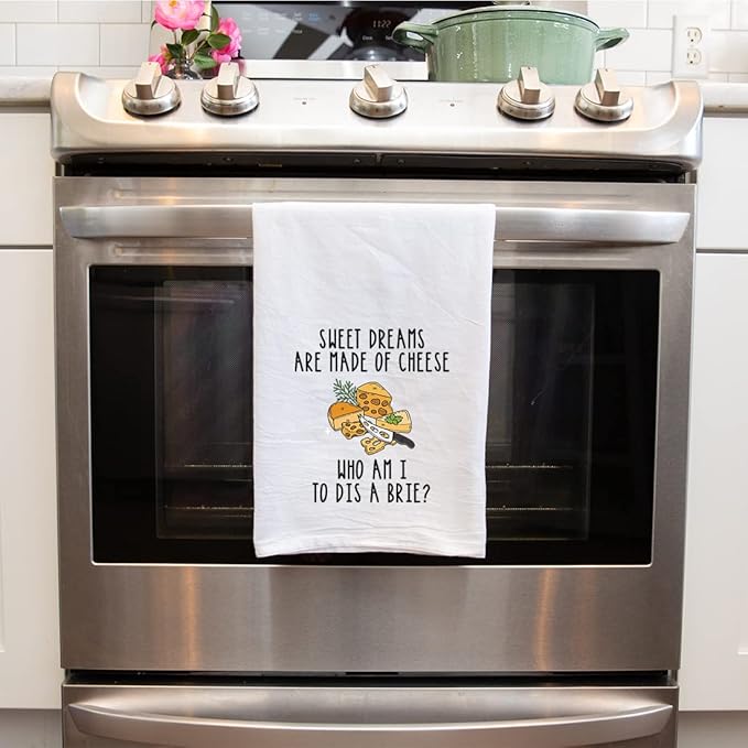 Andaz Press Funny Retro Kitchen Towel, Flour Sack Tea Towel, Sweet Dreams are Made of Cheese Who Am I to Dis A Brie Funny Birthday for Mom, Daughter, Sister, Friend, Women, Gag Gift