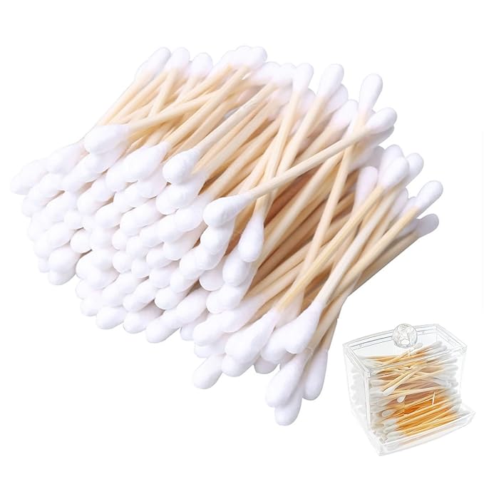 Cotton Swabs, 900 Count Bamboo Sticks Cotton Swabs with a Clear Dispenser Holder Cotton Buds with Wooden Handles For Ears Makeup or Nails Personal Care