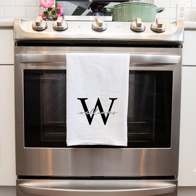 Andaz Press Personalized Kitchen Towel, Flour Sack Tea Towel, Monogram Last Name Custom Kitchen Gifts Birthday for Mom Daughter, Grandma, Wedding Gift Housewarming Gift for Couples