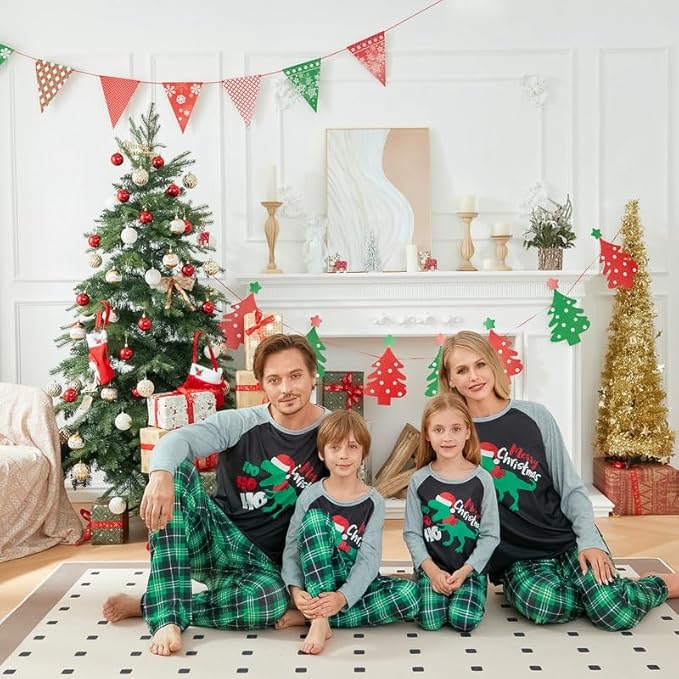 2024 Family Matching Pajamas Sets - Christmas Pjs Sleepwear Outfits for Holiday & Xmas Party