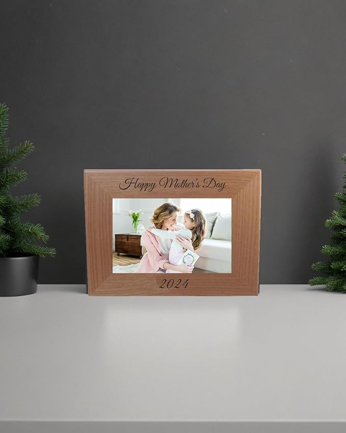 Personalized Add Your Custom Text Hanging/Tabletop Wall Natural Alder Wood Picture Photo Frame Customizable (4x6-inch Horizontal)