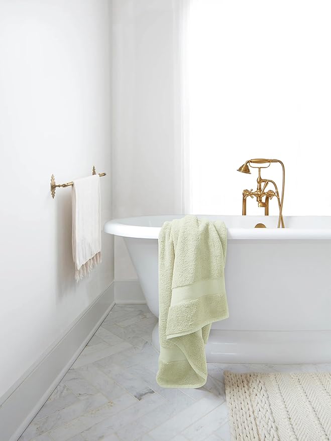 Delara Organic Cotton Luxuriously Plush Bath Towel | GOTS & OEKO-TEX Certified | Premium Hotel Quality Towels | Feather Touch Technology | 650 GSM Long Staple|Soft, Quick Dry & Ultra-Absorbent 30"x58"