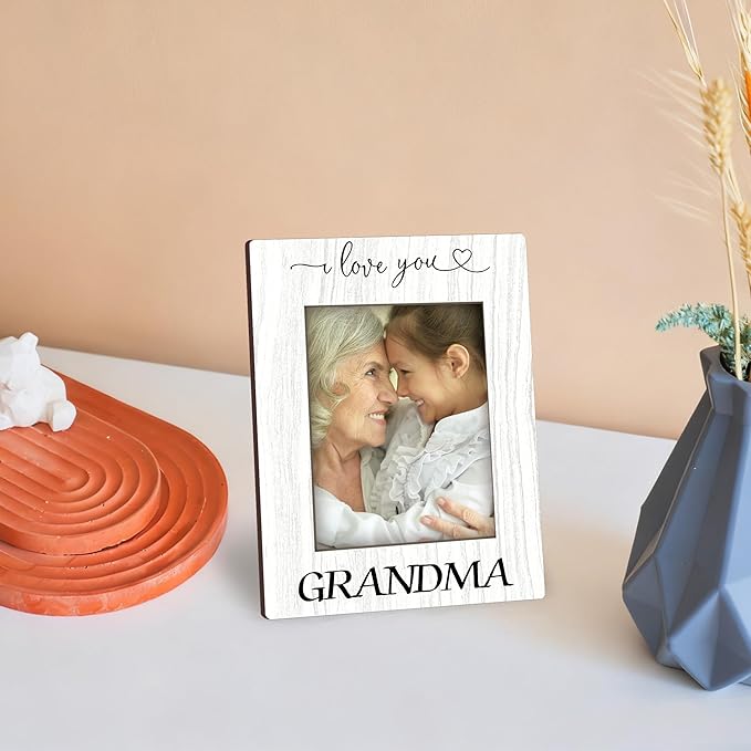 Gifts for Grandma,“I Love You” Grandma White Wood Picture Frame, 4x6 Inch, Vertical Photo Frame, Meaningful Gift for Family, Elegant Tabletop and Home Display