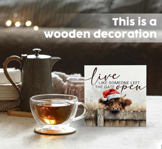 Christmas Highland Cow Home Bathroom Decor Sign - Farmhouse Western Christmas Animal Bathroom Decor,Rustic Farm Animal Live like Someone Left the Gate Open Signs,Bear Gifts for Women
