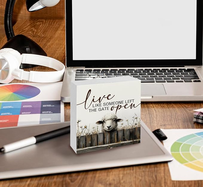 Sheep Decor Signs - Farmhouse Live Like Someone Left The Gate Open Sign, Farm Easter Sheep Decor For Home Office Badroom