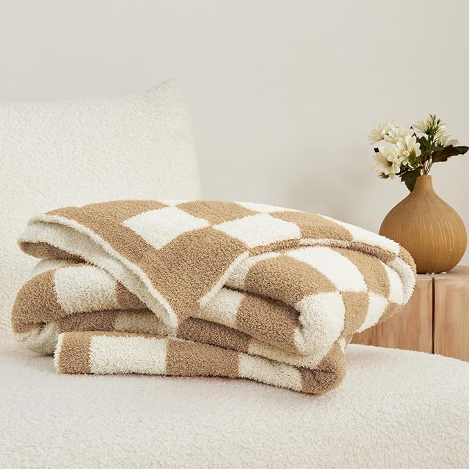 CozeCube Super Soft Fullfy Microfiber Reversible Knitted Blankets, Warm Cozy Fuzzy Plush Throw, Beige and White Checkered Throw Blanket for Couch Bed Sofa, 60" x 80"