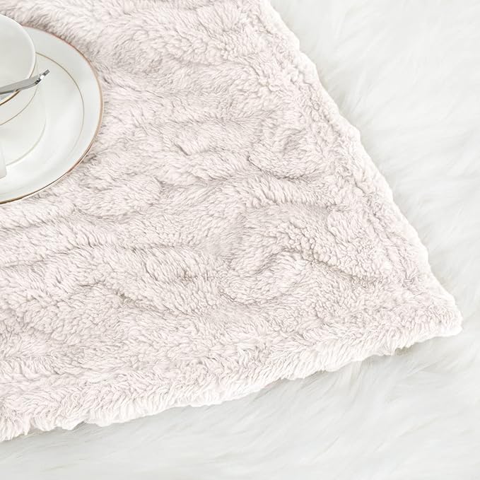 HOMRITAR Baby Blankets for Boys or Girls 3D Fluffy Fuzzy Blanket for Baby, Soft Warm Cozy Flannel Fleece Warm Infant or Newborn Receiving Blanket 330GSM (30 x 40 Inch, Cream )