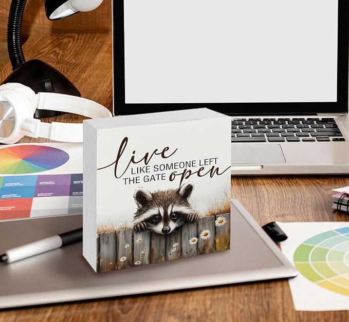 Raccoon Sign - Live Like Someone Left The Gate Open Wooden Box Signs, Raccoon Decor, Farmhouse Trash Panda Wood Decoration Home Decor For Desk Table Shelf 8x8 Inch Decorative Signs & Plaques
