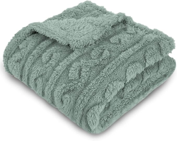 HOMRITAR Baby Blanket for Boys or Girls 3D Fluffy Fuzzy Blankets for Baby, Soft Warm Cozy Flannel Fleece Warm Infant or Newborn Receiving Blanket 330GSM (30 x 40 Inch, Green-celadon)