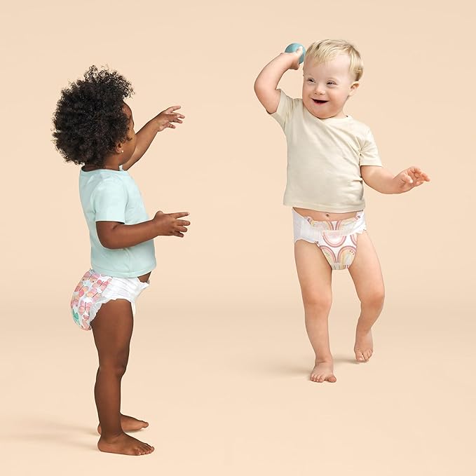 The Honest Company Clean Conscious Diapers for Sensitive Skin Up to 100% Leakproof Hypoallergenic Fragrance-Free Baby Girl Prints Super Club Box Size 5 (27 lbs) 84 Count (Prints