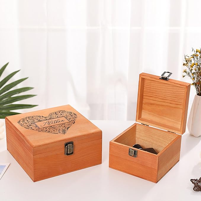 Personalized Keepsake Memory Box Custom Name Wooden Decorative Storage Box with Lids, Christmas Gift Box for Women Men Customized Gifts for Birthday Anniversary Wedding Graduation