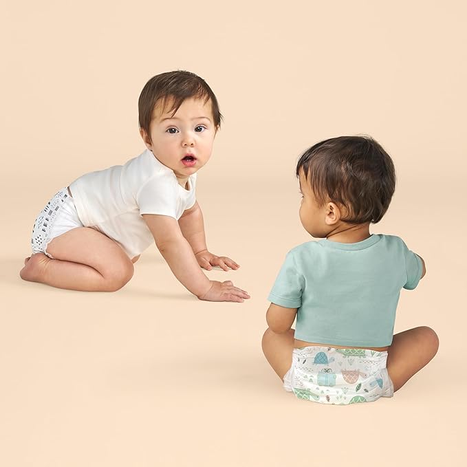 The Honest Company Clean Conscious Diapers for Sensitive Skin Up to 100% Leakproof Hypoallergenic Fragrance-Free Baby Gender Neutral Prints Super Club Box Size 2 (12–18 lbs) 124