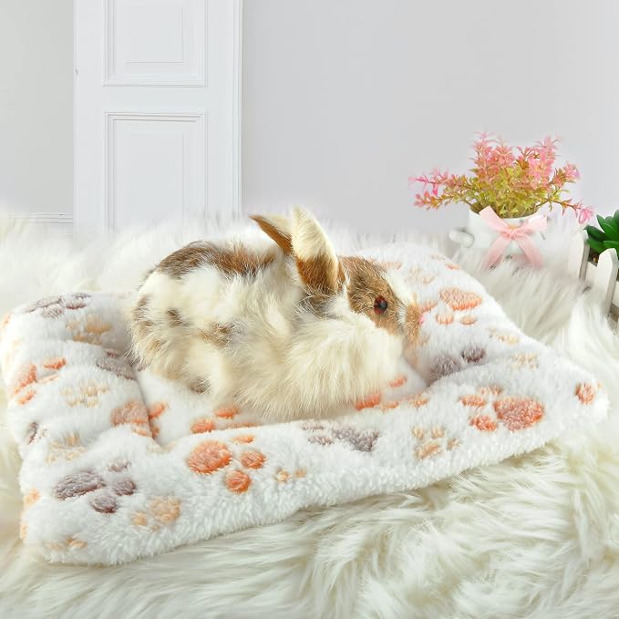 Small Animal Bed Mat, Soft & Warm, Suitable for Guinea Pig, Hamster, Rabbit, Rat and Bearded Dragon (XX-Large(19.7''x15.7''), Footprint White)