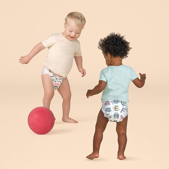 The Honest Company Clean Conscious Diapers for Sensitive Skin, Up to 100% Leakproof Hypoallergenic Fragrance-Free Baby Diapers, Gender Neutral Prints, Super Club Box, Size 5 (27+ lbs), 84 Count