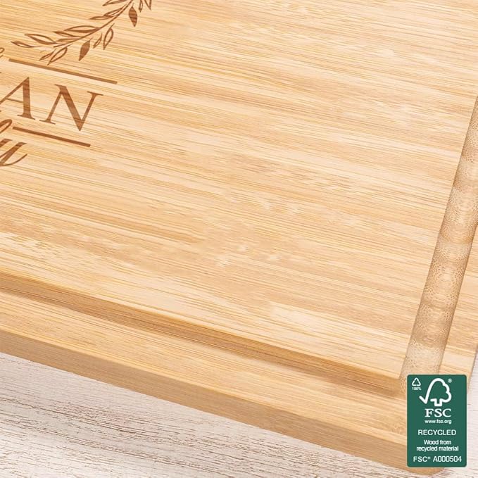 callie Personalized Family Cutting Board, Bamboo Charcuterie Boards with Juice Grooves, Engraved Name Christmas, Housewarming Gifts for Family (S, M, L)