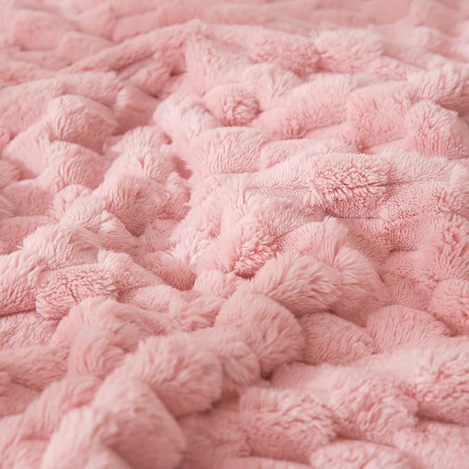 HOMRITAR Baby Blanket for Boy Girls 3D Jacquard Fluffy Toddler Blankets Soft Warm Cozy Flannel Fleece Warm Bed Blanket Nursery, Stroller Newborn Infant Bedding, 30 x 40 Inch (Light Pink)