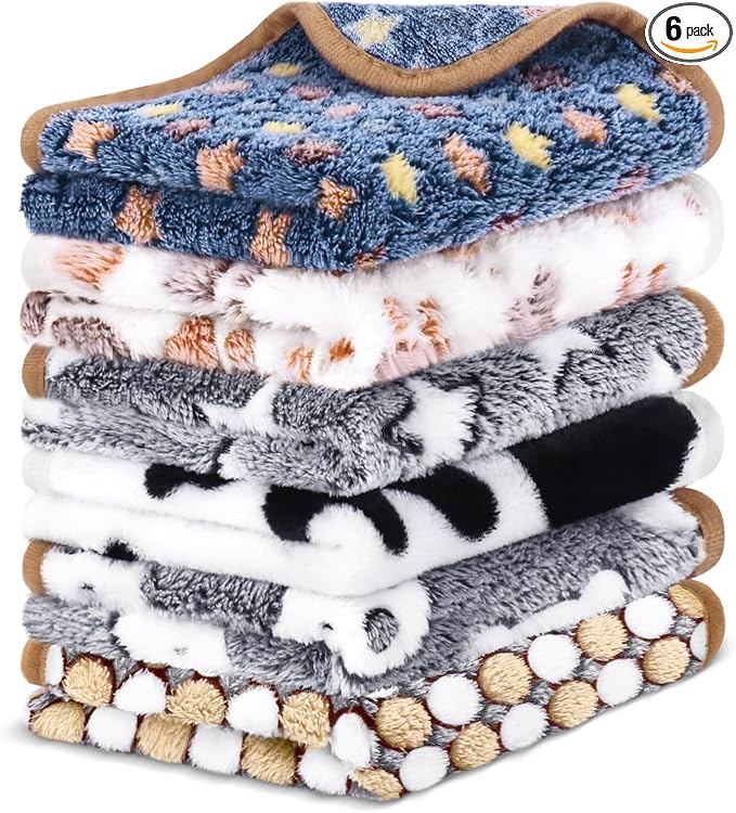 Eilyliafe 6 Pcs Guinea Pig Blankets Bedding Small Animal Cage Liners Sleep Mat Absorbent Reusable Pet Pee Bedding Pad Cover for Hamster Ferret Chinchilla Rabbit Hedgehog (14 x 28 Inch)