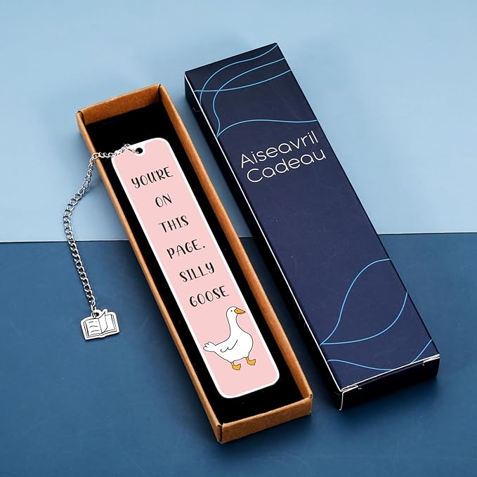 Cute Pink Stuff Gifts for Women, Girl Gifts for Women, Presents for Book Lovers, Book Maker Gifts for Readers Book Lovers Women, Book Reading Accessories for Book Club, Bookish Bookmark