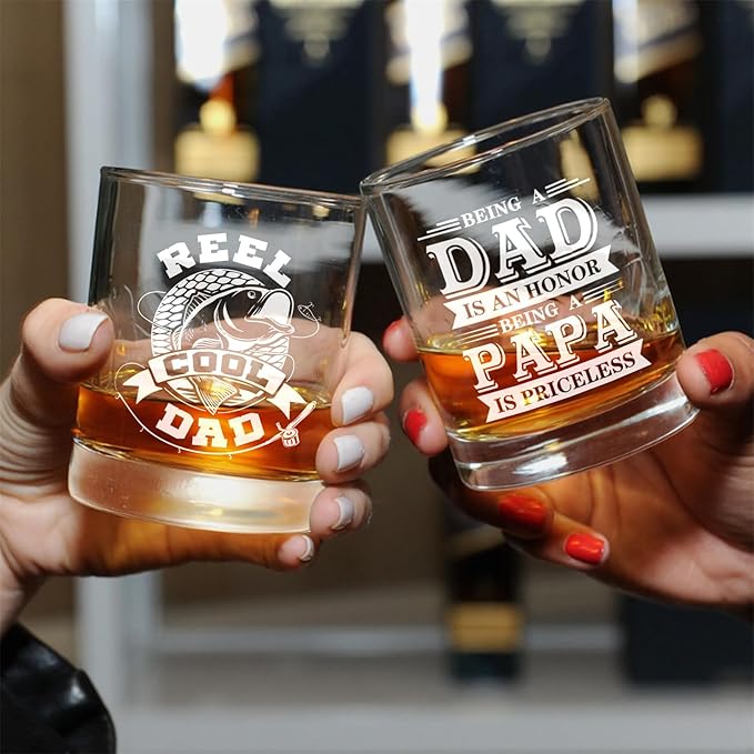 Papa Whisky Glass Birthday Gifts for Papas from Grandkids Being a Papa is Priceless 11Oz Old Fashioned Whisky Glass Christmas Fathers Day Drinking Glasses Present for Papas