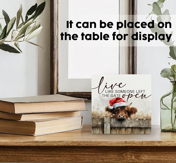Christmas Highland Cow Home Bathroom Decor Sign - Farmhouse Western Christmas Animal Bathroom Decor,Rustic Farm Animal Live like Someone Left the Gate Open Signs,Bear Gifts for Women