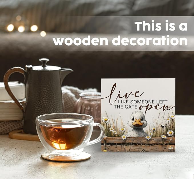 Duck Sign - Farmhouse Cottagecore Animal Office Kitchen Bedroom Decor,Rustic Farm Live like Someone Left the Gate Open Home Decor Signs,Duck Gifts for Women