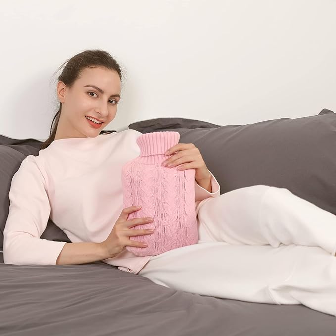 samply Hot Water Bottle with Knitted Cover, 2L Hot Water Bag for Hot and Cold Compress, Hand Feet Warmer, Ideal for Menstrual Cramps, Neck and Shoulder Pain Relief, Pink