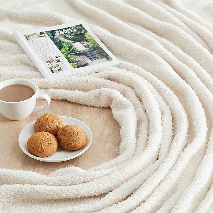 CYMULA Super Soft Knit Throw Blanket Twin Size Cream White-Lightweight Plush Fuzzy Fluffy Warm Cozy Blankets and Throws for Sofa Bed All Season Use