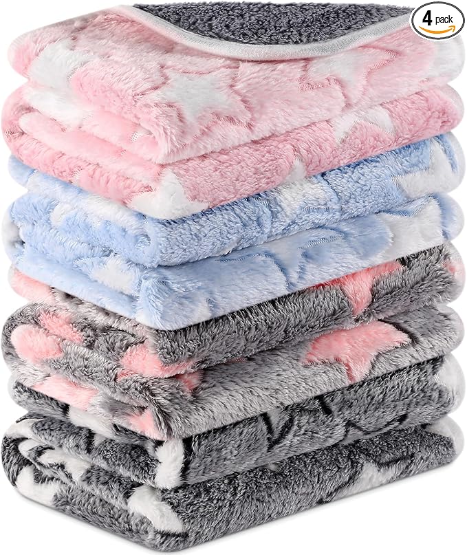 Reginary 4 Pcs Guinea Pig Fleece Blankets, Cute Star, 28 x 56 Inch | Waterproof Washable Cage Liners, Absorbent Double Layer Bedding for Guinea Pigs, Reusable Pads for Hamsters Rabbits