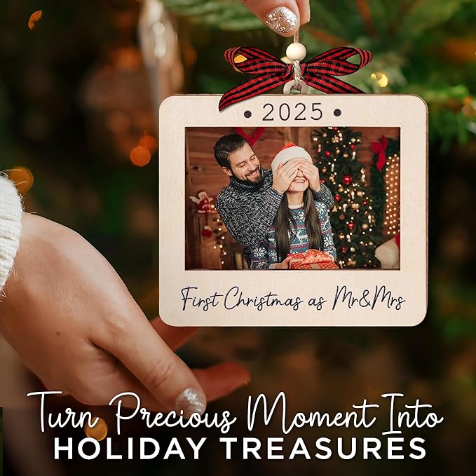 First Christmas As Mr And Mrs 2025 Picture Frame Ornament - Wedding Gifts for Newlyweds - First Christmas Married Ornament 2025 - Newlyweds Gifts For Couples - Mr And Mrs Wedding Gift