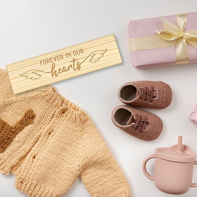 CHGCRAFT Miscarriage Memory Box Lost Baby Sympathy Gift Keepsake Box Angel Wings Wooden Loss of Baby Sympathy Gifts Box with Raffia Ribbon and Lock Announcement Gifts for Mom Dad, 8x2x1.2 inch