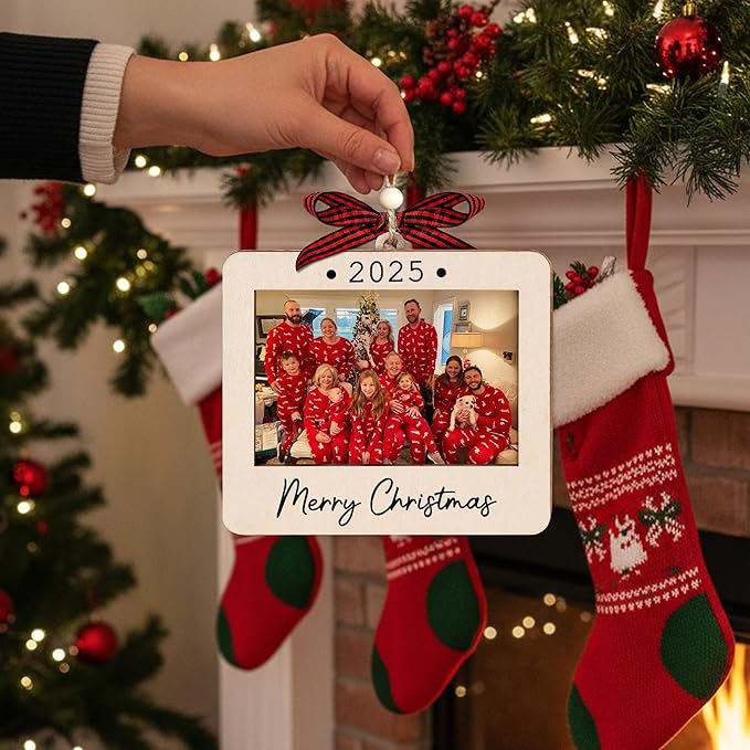 2025 Christmas Ornament Picture Frame - Wooden Landscape Photo Frame Ornaments - Picture Frame Ornament for Tree - Merry Christmas Ornaments with Picture Insert for Family, Friends