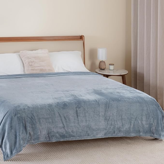 Berkshire Blanket Classic VelvetLoft® Solid Bed Blanket, Queen Size Bed Blanket, Lightweight Soft Fuzzy Plush Blanket for Bed and Couch, Polar Blue, 90x90 Inches