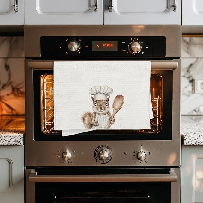Funny Squirrel Chef Kitchen Towels, Squirrel Lover Gifts for Women Men, Chef Gifts, Funny Forest Animal Decorative Dish Hand Tea Towels for Kitchen Bakery, 16x24 Inch