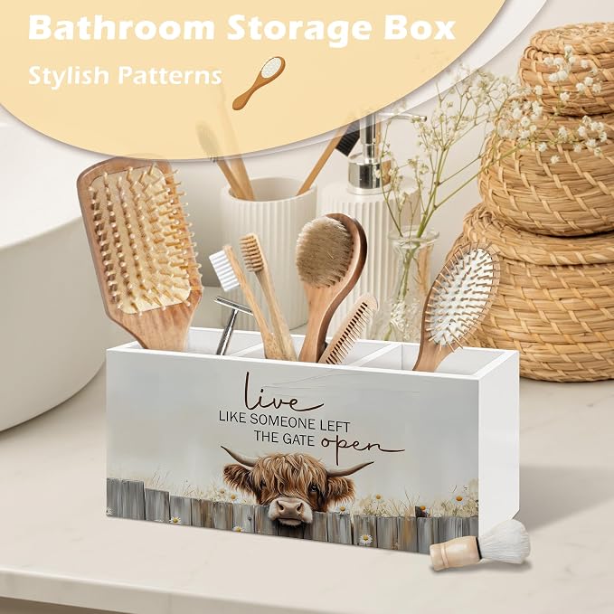 Farmhouse Highland Cow Pen Holder Organizer Desk Decor, Highland Cow Gifts for Women, Live Like Someone Left the Gate Open Wooden Pen Pencil Holders for Home Office Desk Accessories