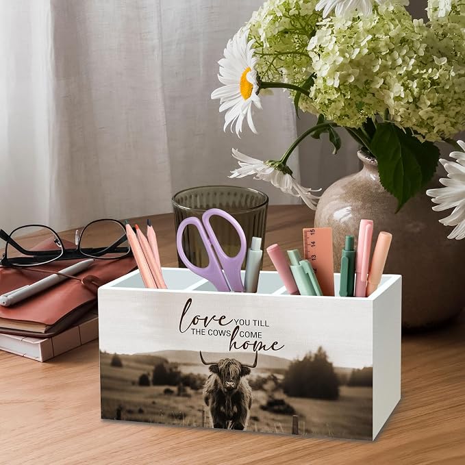 DILSJ Western Highland Cow Pen Pencil Holder Organizer for Desk, Highland Cow Gifts, Rustic Farmhouse I Will Love You Till the Cows Come Home Wooden Box Signs for Home Office Desk Tabletop Decoration
