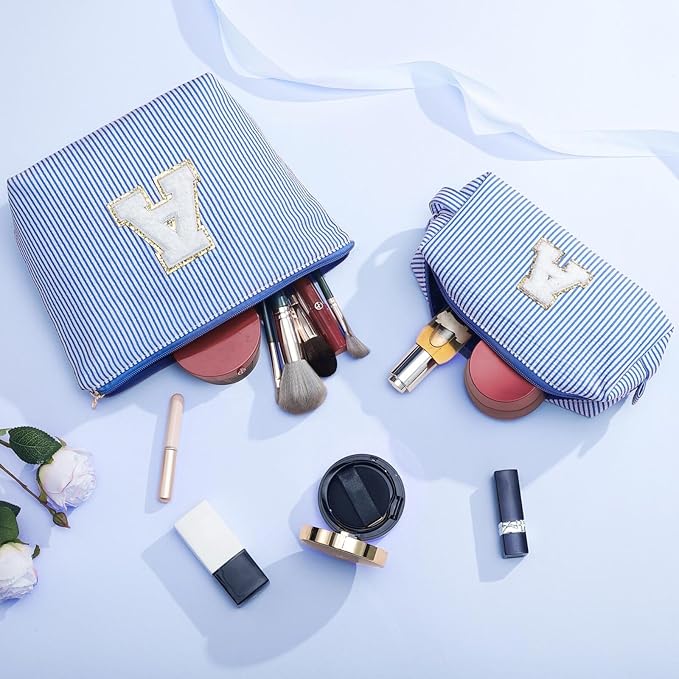 YOOLIFE Preppy Makeup Bag Travel Makeup Bag - Initial Cosmetic Bag Cute Makeup Bag Travel Essentials Small Makeup Bag with Zipper Makeup Bag Organizer Personalized Gifts for Her Preppy Stuff Letter P