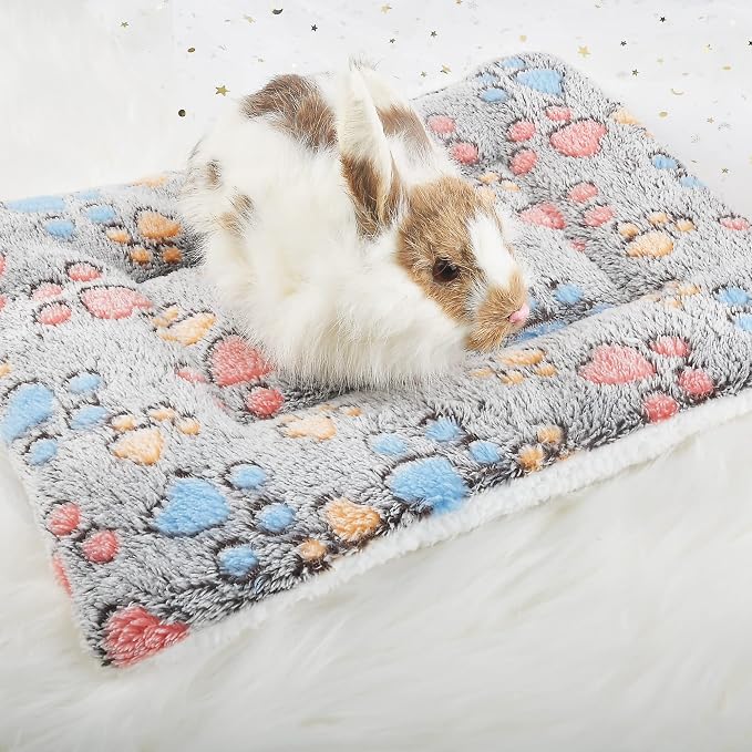 Small Animal Bed Mat, Soft & Warm, Suitable for Guinea Pig, Hamster, Rabbit, Rat and Bearded Dragon (X-Large(13.3''x9.4''), Footprint Grey)