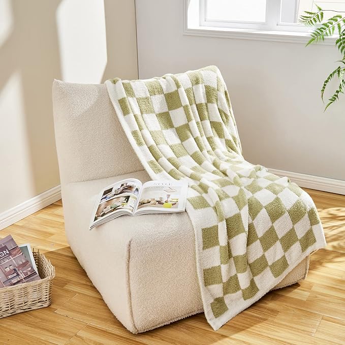 CozeCube Super Soft Fullfy Microfiber Reversible Knitted Blankets, Warm Cozy Fuzzy Plush Throw, Sage Green and White Checkered Throw Blanket for Couch Bed Sofa, 60" x 80"