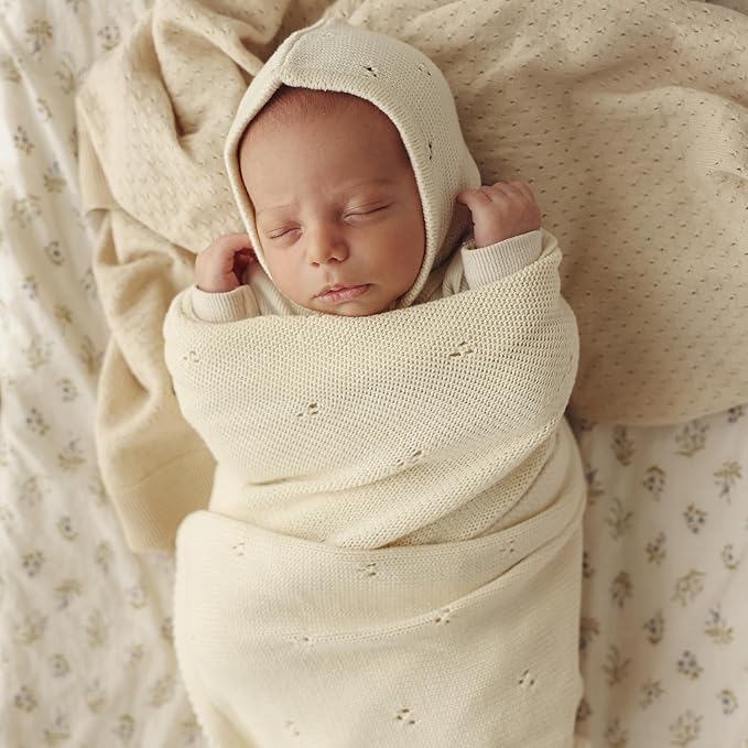 Organic Baby Blanket + Hat Gift Set - 100% Soft Luxury Cotton Unisex Receiving Swaddle Blanket + Bonnett Registry for Newborns & Infants (Butter Cream + Hat)