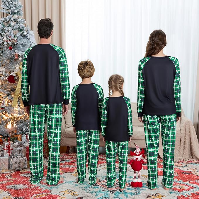 2024 Family Matching Pajamas Sets - Christmas Pjs Sleepwear Outfits for Holiday & Xmas Party