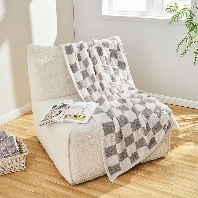 CozeCube Super Soft Fullfy Microfiber Reversible Knitted Blankets, Warm Cozy Fuzzy Plush Throw, Grey and White Checkered Throw Blanket for Couch Bed Sofa, 60" x 80"