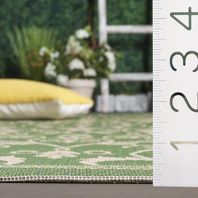 SAFAVIEH Washable Rug Outdoor Courtyard Collection - 6'7" Square, Olive & Natural, Non-Shedding & Easy Cleaning, Ideal for Patio, Backyard, Mudroom (CY2098-1E06)