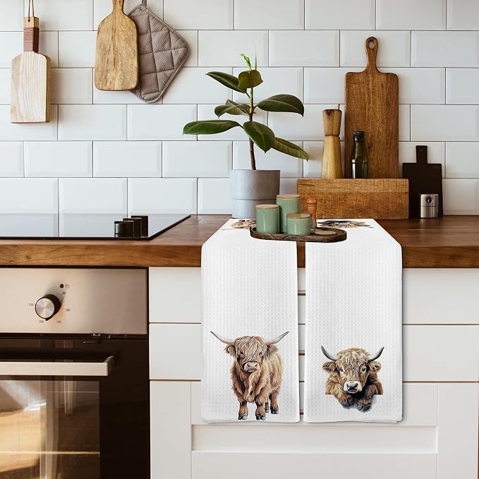 Funny Western Highland Cow Kitchen Towels and Dishcloths Sets of 2, Cow Nursery Decor Gifts, Farmhouse Rustic Cabin Farmhouse Farm Home Decor Dish Hand Tea Towels for Bathroom Kitchen,16x24in